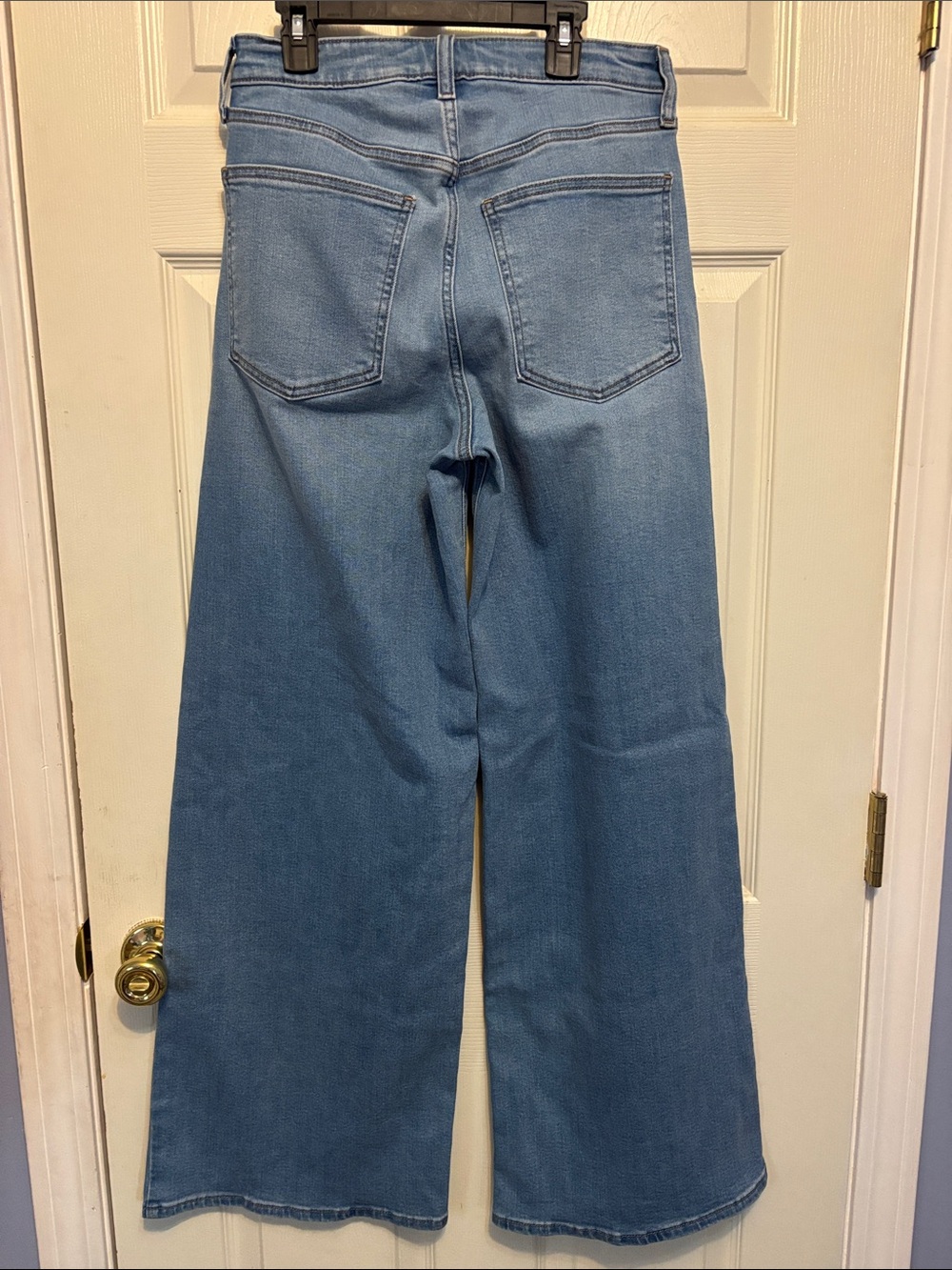 NEW Women’s High Rise Everyday Wide Leg Jeans - Picture 2 of 5